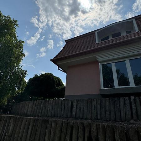 5 Haloszobas Wellness Vip House - Privat Medence Siófok Eksteriør billede